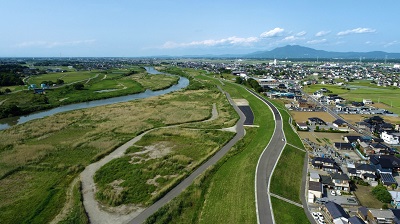 鬼怒川決壊箇所の堤防整備、写真