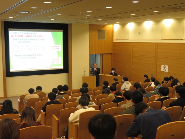 常磐大学での講演の様子