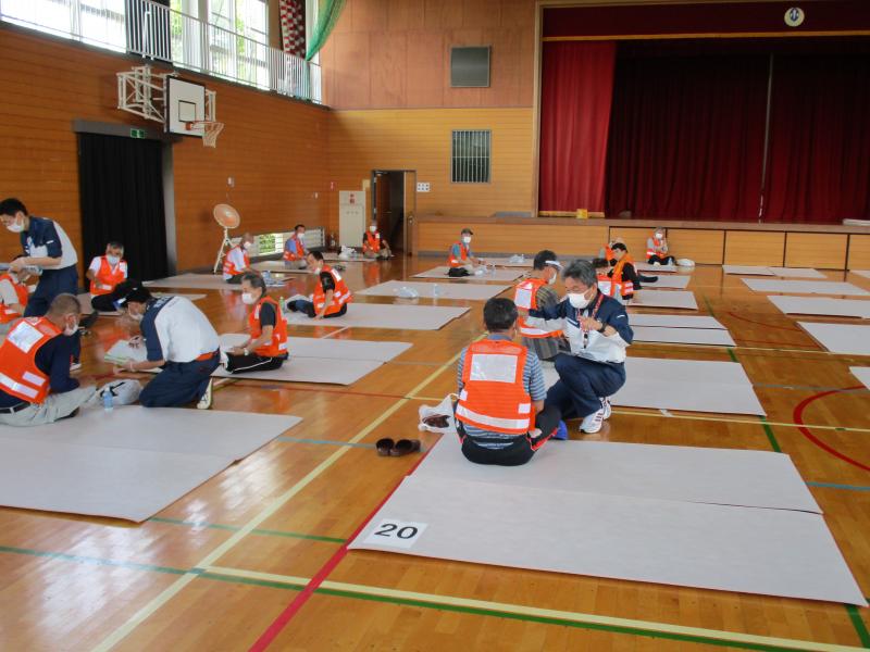 避難所開設・運営訓練の様子